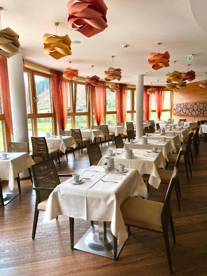 Spa Hotel Zedern Klang Hopfgarten in Defereggen Bagian luar foto